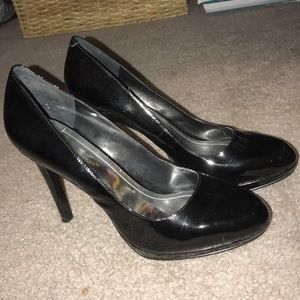 BCBGeneration Black patent leather platform pumps
